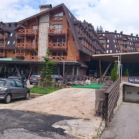 S-lux Privatni App U Sklopu Hotela Vucko 4*