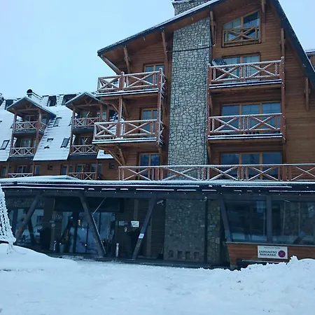 S-lux Privatni App U Sklopu Hotela Vucko Hotel apartamentowy 4*